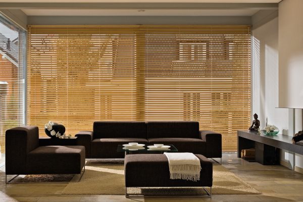 IMG_PHO_MHZ-Horizontal-Jalousien-Holz-04_SDE_AINK_V1